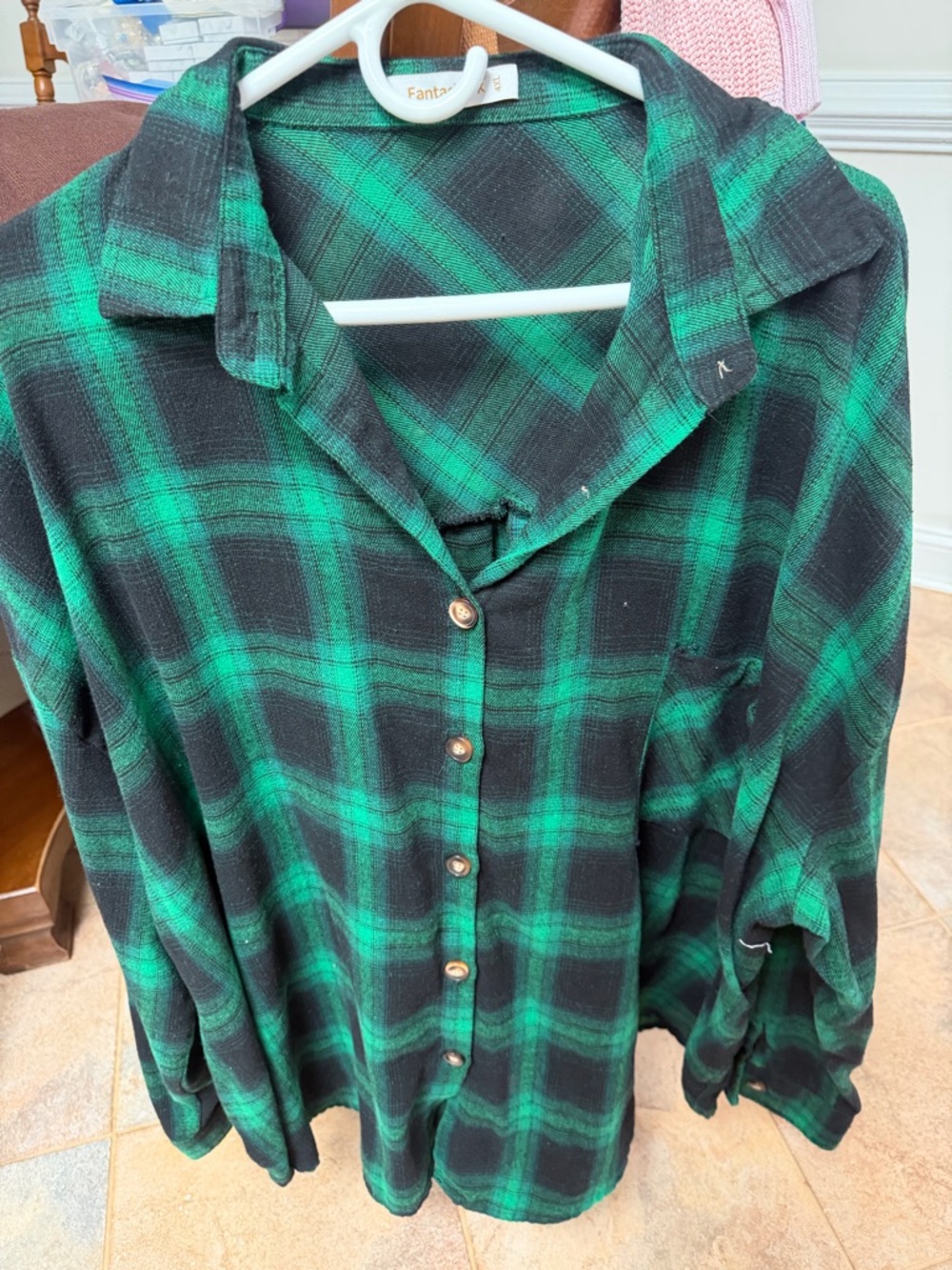 Green & Black Plaid Button-Up Shirt